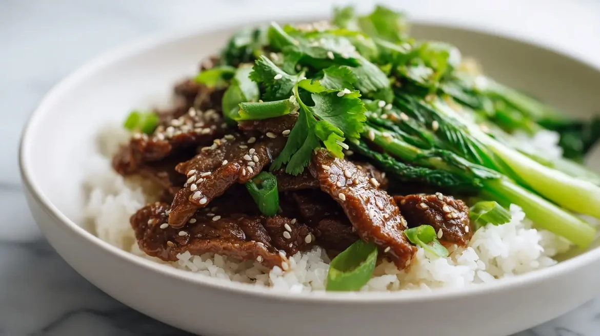 A delicious Gordon Ramsay Beef Bowl, rich in flavors and beautifully presented.